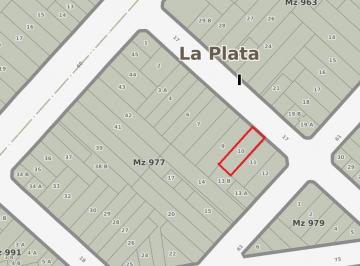 Terreno · 256m² · 7 Ambientes · 1 Cochera · Casa en Venta La Plata