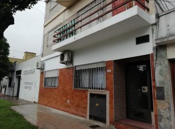 Departamento de 2 ambientes, Avellaneda · Departamento 2 Amb Planta Baja con Patio Alquiler!