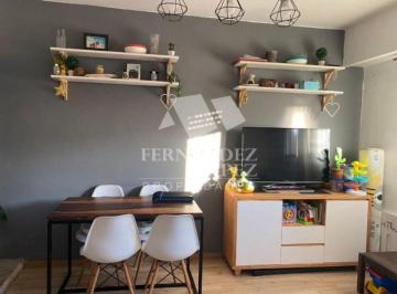 Departamento de 2 ambientes, Quilmes · Oportunidad! Dpto 2 Ambientes, 1º Piso por Escalera.