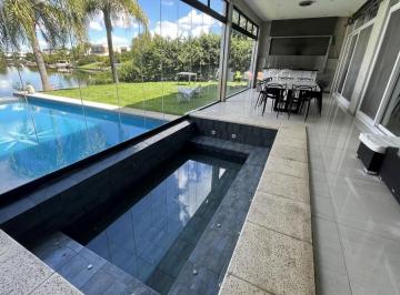 Casa · 450m² · 4 Ambientes · 1 Cochera · Casa en Alquiler en Los Alisos, Nordelta, Tigre
