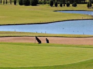 Terreno · 2200m² · Oportunidad Terreno en Everlinks Golf y Country