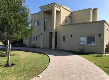 Casa · 250m² · 5 Ambientes · 7 Cocheras · Venta Casa Canton a Laguna