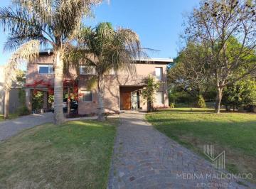 Casa · 240m² · 5 Ambientes · Casa en Venta - 5 Ambientes - Fincas de Iraola 2