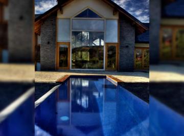 Casa · 240m² · 4 Dormitorios · Venta Casa - Arelauquen Golf Country Club - Mnza S - Lote 11 - Bariloche