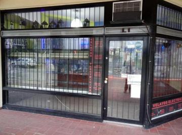 Local comercial · 77m² · Local - Adrogue