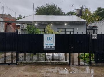 Frente · Casa Para Dos Familias, Mono Ambiente y Casa de Tres Ambientes!