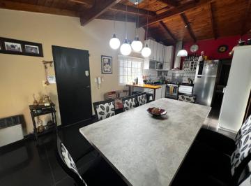 PH · 103m² · 3 Ambientes · 1 Cochera · Venta Casa Tipo PH Luis Guillon. Pileta Permuta Apto Credito