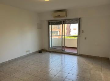 Departamento de 1 ambiente, Flores · Directorio y Membrillar: 1 Amb con Balcon Al Frente, Cocina Separada. Apto Prof.