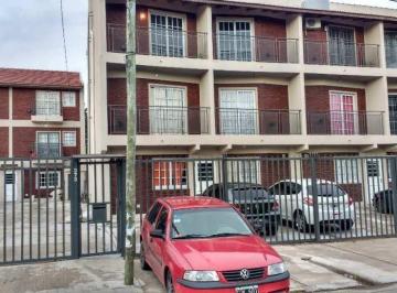 Departamento · 70m² · 4 Ambientes · Departamento en Venta Ubicado en Florencio Varela, G. B. a. Zona Sur