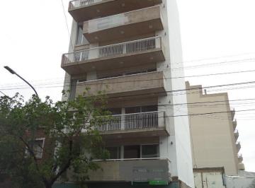 Departamento · 70m² · 4 Ambientes · 4 Cocheras · Departamento Venta Flores 4 Ambientes Balcón Posible Finan