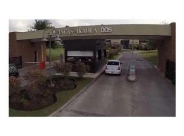 Terreno · 830m² · Terreno Lote en Venta en Berazategui, G. B. a. Zona Sur, Argentina