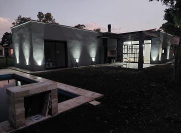 Casa de 4 ambientes, Moreno · Casa A/e 4 Amb Pisc/quin./garage Barrio Cerrado Fondo Venta - Francisco Alvarez.