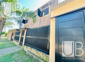 Casa · 300m² · 10 Ambientes · 3 Cocheras · Casa en Lomas del Mirador