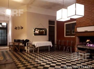 Casa · 200m² · 4 Ambientes · 3 Cocheras · Venta Casa 4 Ambientes - Quilmes