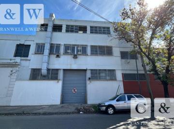 Bodega-Galpón · 1100m² · Depósito en Alquiler en Distrito Tecnológico - Parque Patricios