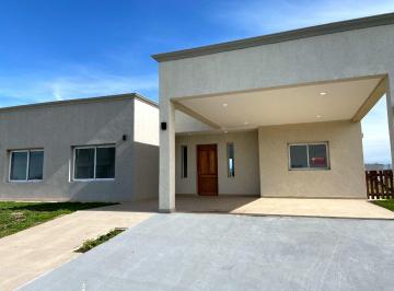Casa · 218m² · 4 Ambientes · 2 Cocheras · Venta Casa a Estrenar Retasada en San Vicente