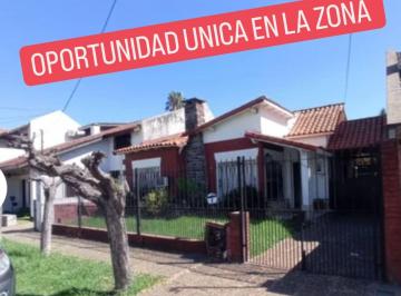 Casa · 160m² · 6 Ambientes · 2 Cocheras · Venta Casa Ramos Mejia a Reciclar 7 Amb Cochera