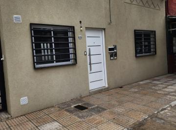 PH de 2 ambientes, Avellaneda · Arevalo 525. Villa Dominico 2 Amb en Alquiler