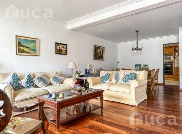 Casa · 142m² · 5 Ambientes · 1 Cochera · Casa en Venta con Tres Dorm. y Playroom en El Alto de Martinez