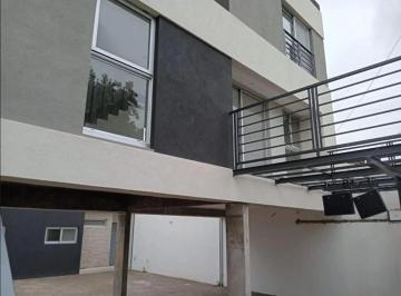 Casa · 85m² · 3 Ambientes · 1 Cochera · Duplex en Venta de 3 Amb, en Villa Adelina a Estrenar