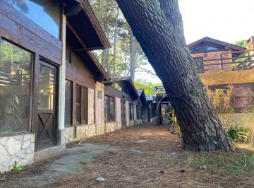 Local comercial de 8 ambientes, Costa del Este · Venta de Complejo Comercial en "Costa del Este"