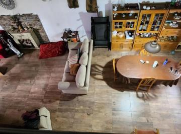 Casa · 119m² · 3 Ambientes · 3 Cocheras · Hermosa Casa 3 Ambientes con Jardín
