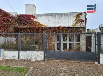 Casa · 92m² · 4 Ambientes · 1 Cochera · Casa en Venta | B° San Cayetano, Luján