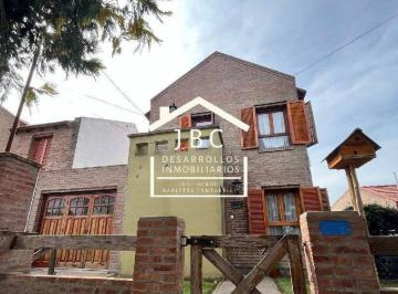Casa de 4 ambientes, Bahía Blanca · Casa en Venta, 3 Dorm., Patio, Barrio Prensa, Pirovano Al 2200