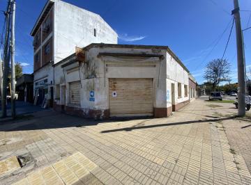 Local comercial · 98m² · 3 Ambientes · Local con Vivienda en Excelente Zona Comercial