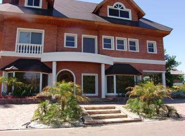 Casa · 550m² · 7 Ambientes · 3 Cocheras · Chalet Barrio Boat Center Rincón de Milbergventa
