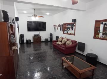 villa-real-venta-ph-5-o-mas-ambientes · Depto. Tipo Casa de 5 Ambientes en Venta en Villa Real