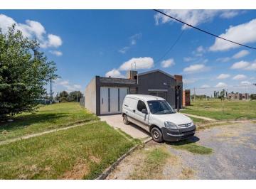 Casa · 300m² · 5 Ambientes · 1 Cochera · Rioja N° 1033 Bis - Casa en Venta en Arroyo Seco - U$d 150.000