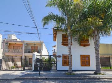 Casa · 60m² · 2 Ambientes · Alquiler Duplex en Ramos Mejia