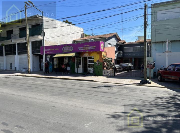 Local comercial · 550m² · 6 Ambientes