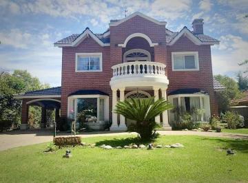 Casa · 275m² · 7 Ambientes · 2 Cocheras · Casa en Venta en Boca Raton Country Club - Pilar