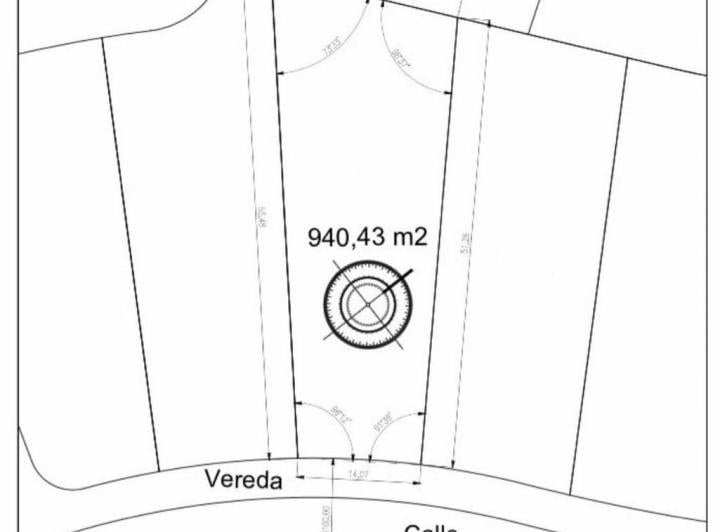 Terreno · 940m²