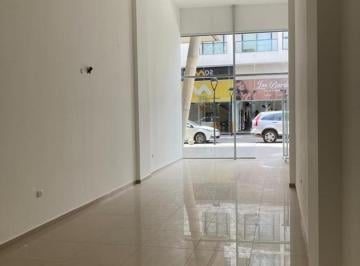 Local comercial · 52m² · Se Vende Local en Carlos Paz, en Galeria Quattro