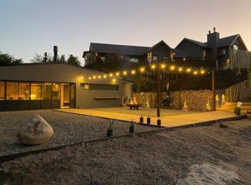 Casa · 750m² · 5 Ambientes · Casa Quinta en Venta Ubicado en Camino Lago Lolog, San Martin de Los Andes, Patagonia