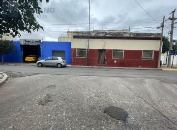 Bodega-Galpón · 240m² · 3 Ambientes · Galpón en Venta con Salón Comercial