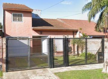 Casa · 150m² · 4 Ambientes · 2 Cocheras · Inmejorable Oportunidad en Monte Grande!