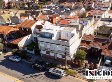 Departamento de 2 ambientes, Mar de Ajó · Departamento: Yrigoyen Nº 555 - Mar de Ajó - C315