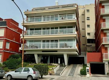 Departamento · 216m² · 5 Ambientes · 2 Cocheras · Departamento 5 Ambientes en La Perla con 2 Cocheras