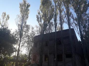 Casa · 70m² · 3 Ambientes · Casa Para Terminar y Gran Terreno