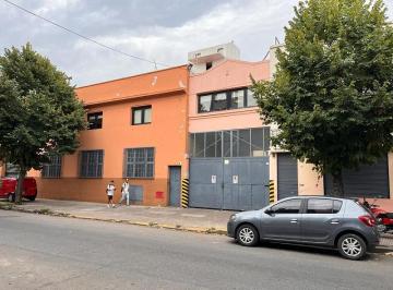 Depósito · 3870m² · Excelente Deposito en Venta en Paternal. Zonificación: Mixtura 3.