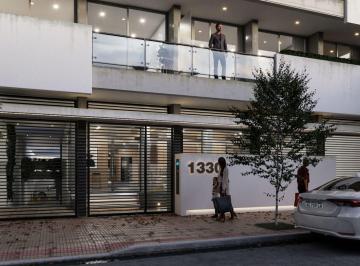 Edificio · 44m² · 1 Cochera · Departamento en Venta La Plata Pozo 1 Dormitorio