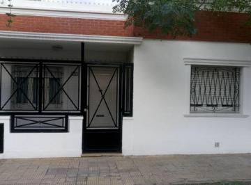 Casa · 130m² · 3 Ambientes · Jose Leon Suarez 3 Ambientes Venta