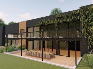 Hotel · 900m² · 8 Ambientes · 20 Cocheras · Moderna E Impactante Casa U Hostel Lindero Golf Acantilados