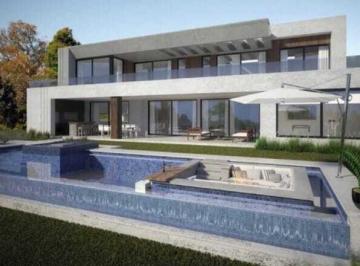 Casa · 708m² · 6 Ambientes · 1 Cochera · Casa en Venta en Marinas, Puertos, Escobar