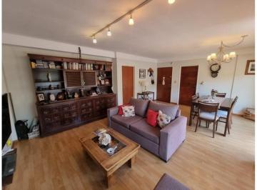Departamento · 90m² · 4 Ambientes · 1 Cochera · Departamento en Venta