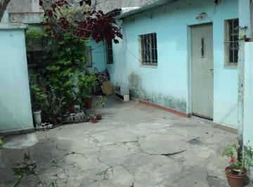 PH , La Matanza · Terreno con Phs a Refaccionar en Venta en La Tablada